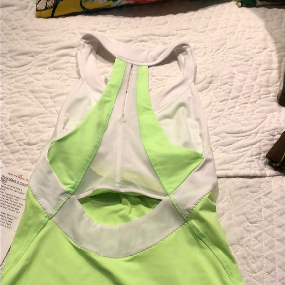 Lululemon make it count tank in zippy green - Picture 3 of 3